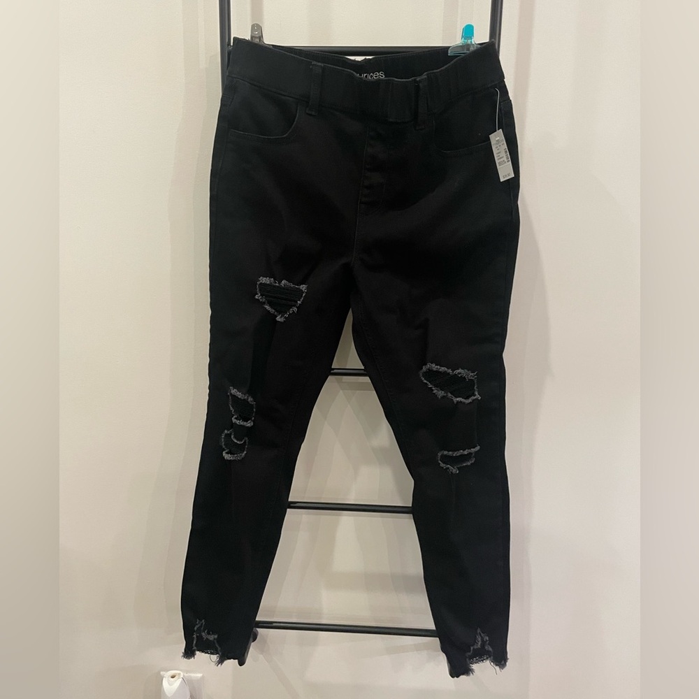 Maurices Black Distressed Jeggings